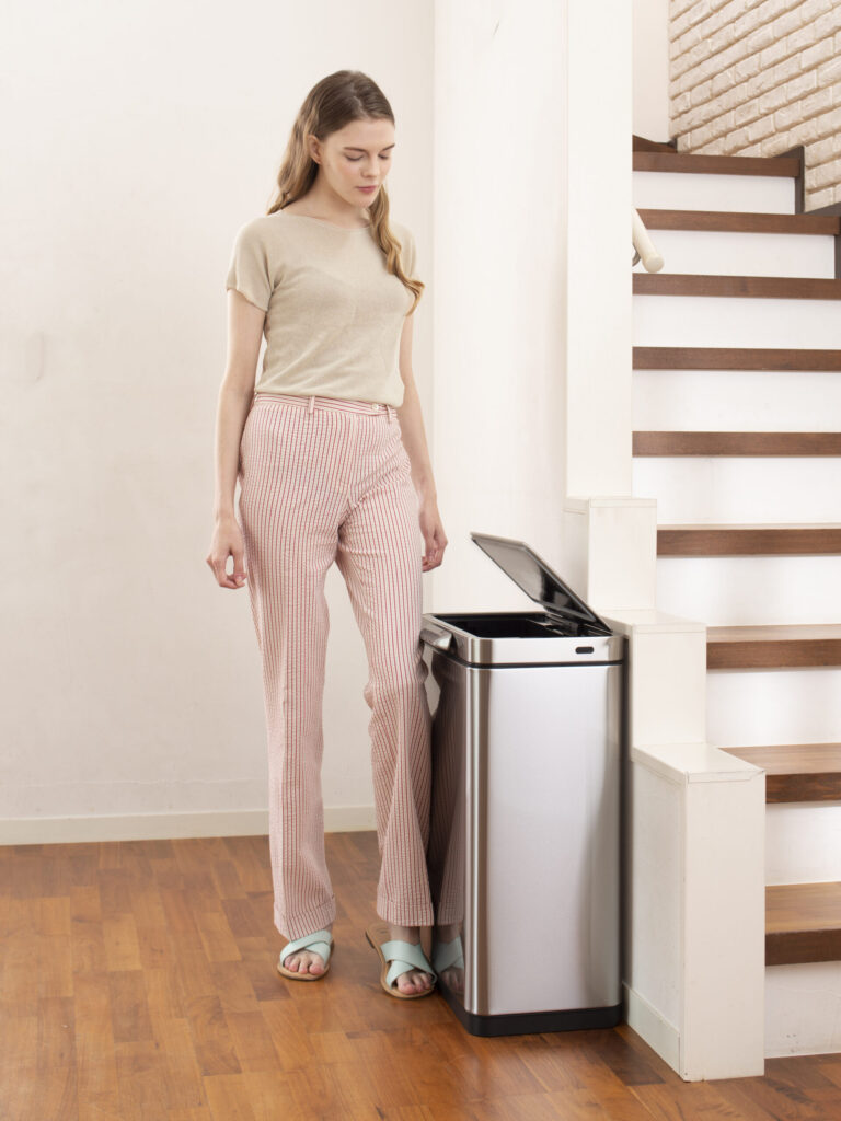 【mamaさま専用】美品　EK9180R L イータッチビン47L シルバー E-TOUCH ELECTRIC TOUCH BIN | EKO JAPAN