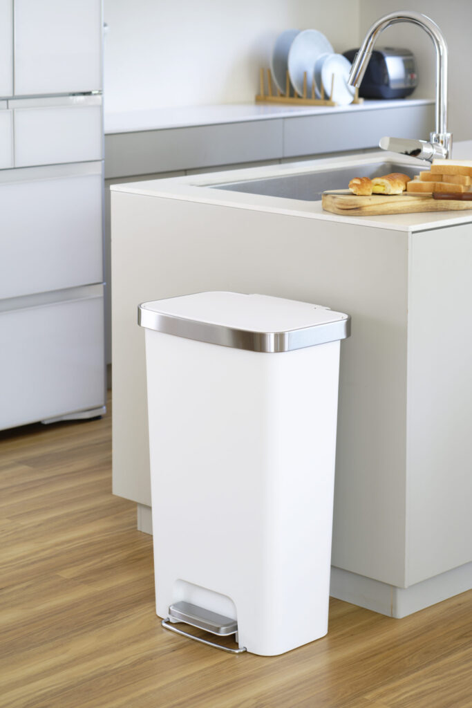 HANA-STEP-BIN-683x1024.jpg